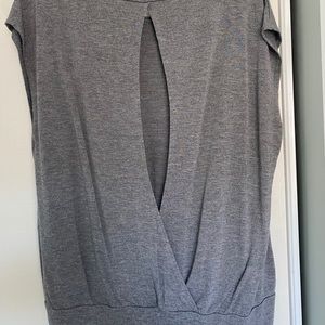 Forever 21 open back t shirt